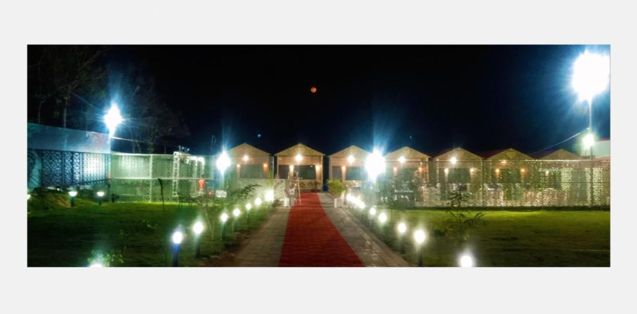 Midwaay Resort Patratu Ngoại thất bức ảnh